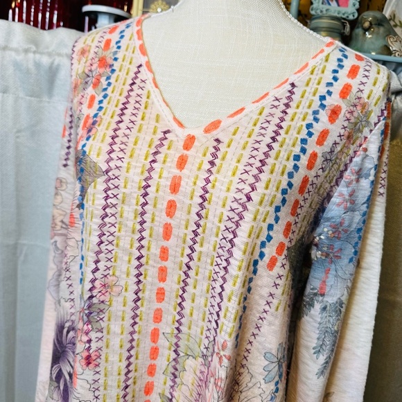 Cupio Purple and Cream Asymmetrical or Shark Bite Hem Long Sleeve Tunic Large - Picture 3 of 10